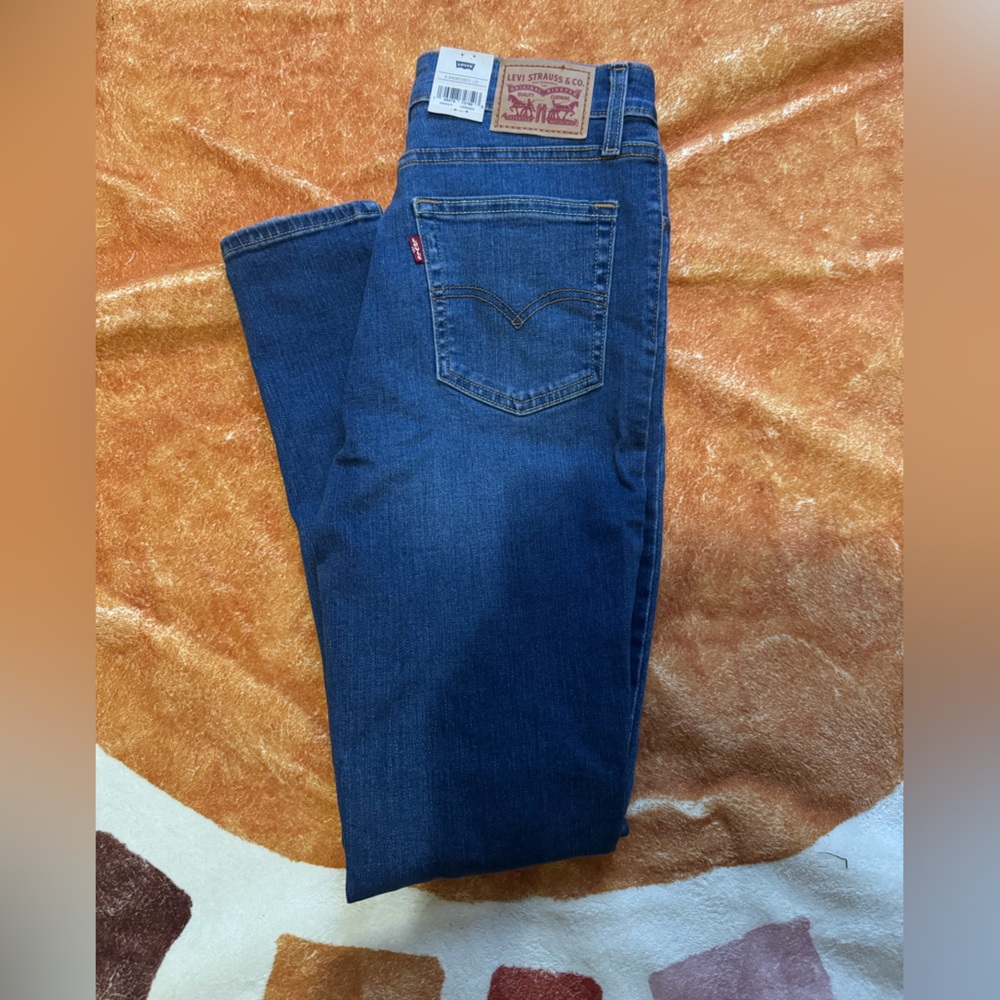 Levi jeans
